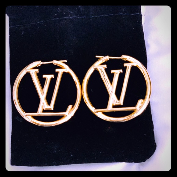 Louis Vuitton Jewelry - New LV GOLD TONE EARRINGS. Louis Vuitton Jewelry - New LV GOLD TONE EARRINGS.